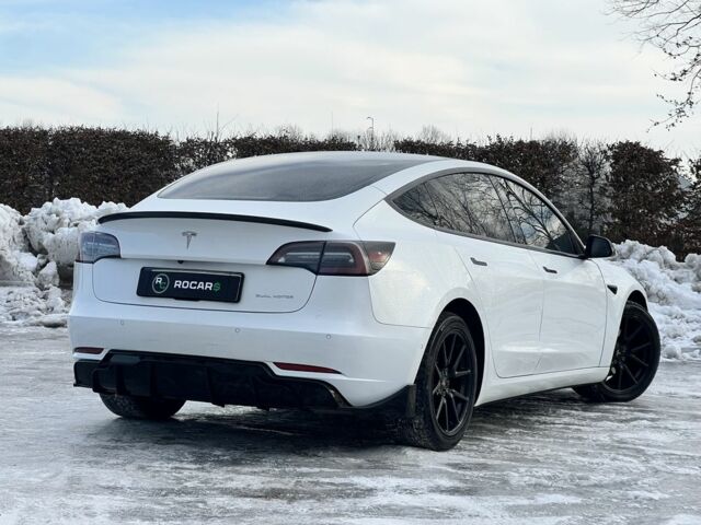 Белый Тесла Модель 3, объемом двигателя 0 л и пробегом 90 тыс. км за 19999 $, фото 5 на Automoto.ua