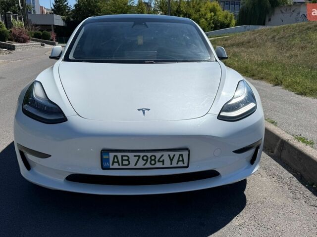 Білий Тесла Модель 3, об'ємом двигуна 0 л та пробігом 153 тис. км за 16500 $, фото 5 на Automoto.ua