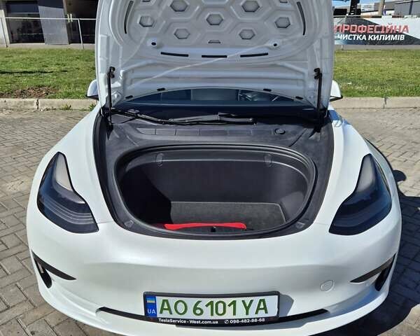 Тесла Модель 3 2020 у Мукачеве на Automoto.ua Білий Тесла Модель 3, об'ємом двигуна 0 л та пробігом 160 тис. км за 18499 $, фото 15 на Automoto.ua