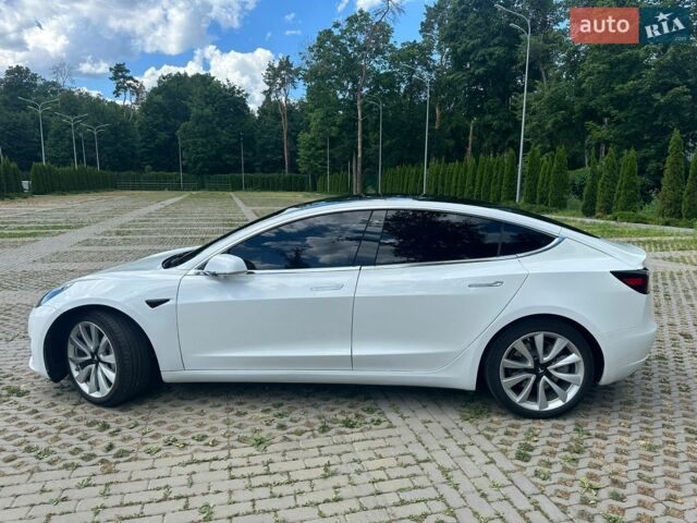 Белый Тесла Модель 3, объемом двигателя 0 л и пробегом 100 тыс. км за 17600 $, фото 28 на Automoto.ua