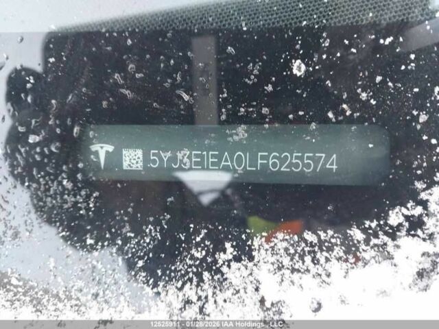 Белый Тесла Модель 3, объемом двигателя 0 л и пробегом 118 тыс. км за 10800 $, фото 15 на Automoto.ua