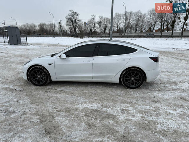 Белый Тесла Модель 3, объемом двигателя 0 л и пробегом 227 тыс. км за 14000 $, фото 8 на Automoto.ua