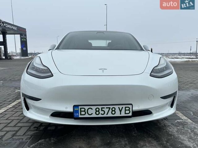 Белый Тесла Модель 3, объемом двигателя 0 л и пробегом 59 тыс. км за 16200 $, фото 6 на Automoto.ua