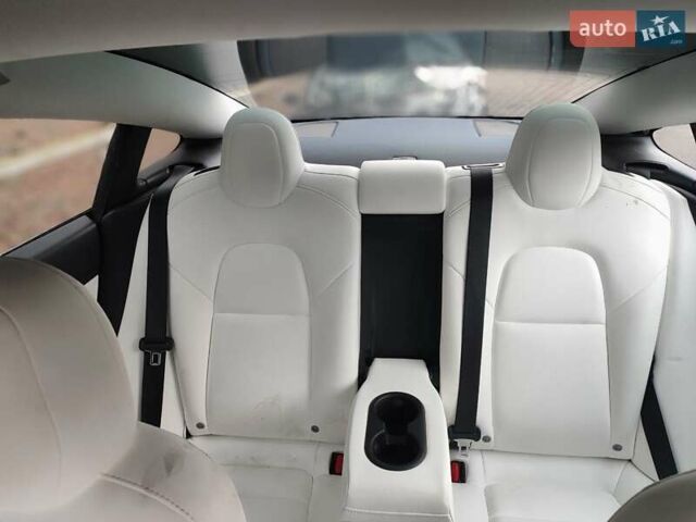 Белый Тесла Модель 3, объемом двигателя 0 л и пробегом 67 тыс. км за 9300 $, фото 13 на Automoto.ua