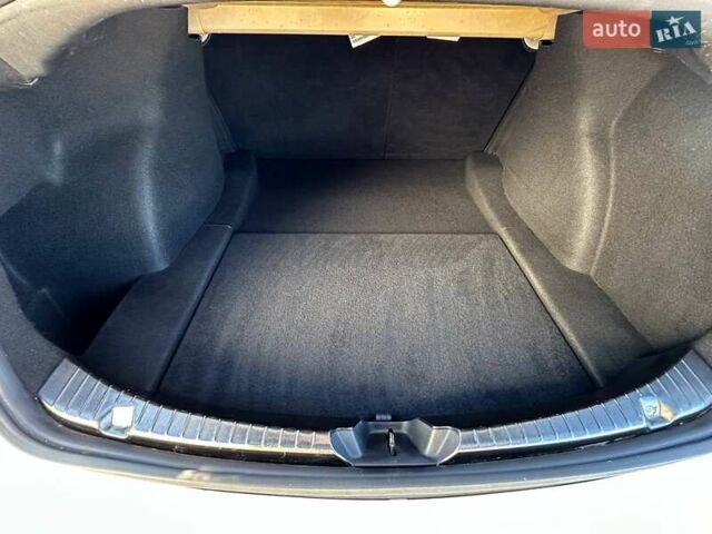 Белый Тесла Модель 3, объемом двигателя 0 л и пробегом 108 тыс. км за 17950 $, фото 16 на Automoto.ua