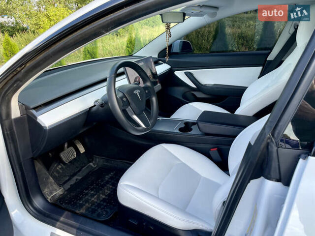Білий Тесла Модель 3, об'ємом двигуна 0 л та пробігом 79 тис. км за 20500 $, фото 10 на Automoto.ua