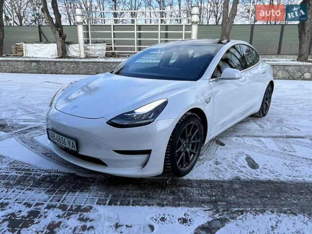 Белый Тесла Модель 3, объемом двигателя 0 л и пробегом 63 тыс. км за 19500 $, фото 37 на Automoto.ua