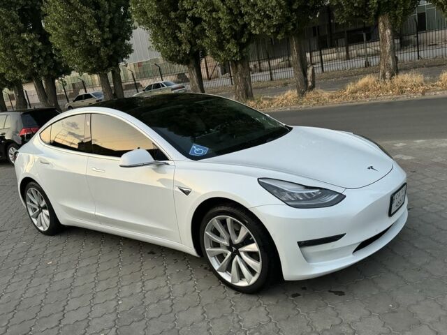 Белый Тесла Модель 3, объемом двигателя 0 л и пробегом 90 тыс. км за 17900 $, фото 13 на Automoto.ua