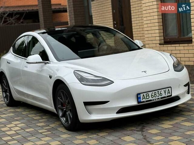 Білий Тесла Модель 3, об'ємом двигуна 0 л та пробігом 60 тис. км за 18500 $, фото 45 на Automoto.ua