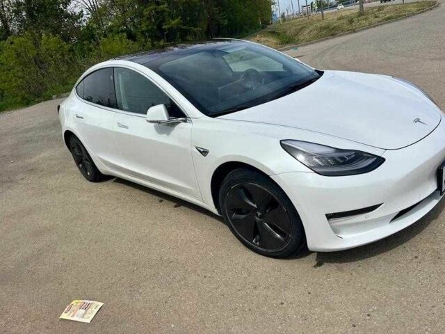 Белый Тесла Модель 3, объемом двигателя 0 л и пробегом 35 тыс. км за 8700 $, фото 2 на Automoto.ua