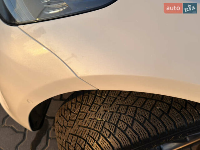 Белый Тесла Модель 3, объемом двигателя 0 л и пробегом 190 тыс. км за 17900 $, фото 11 на Automoto.ua