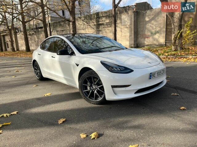 Білий Тесла Модель 3, об'ємом двигуна 0 л та пробігом 210 тис. км за 15990 $, фото 10 на Automoto.ua