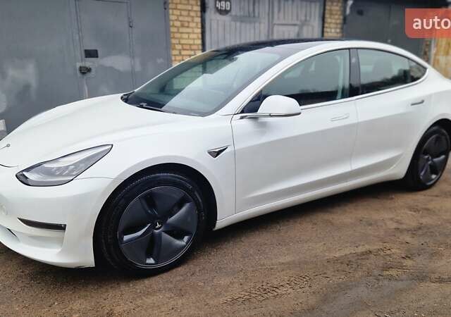 Білий Тесла Модель 3, об'ємом двигуна 0 л та пробігом 142 тис. км за 16900 $, фото 38 на Automoto.ua