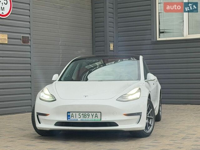 Белый Тесла Модель 3, объемом двигателя 0 л и пробегом 70 тыс. км за 16200 $, фото 1 на Automoto.ua