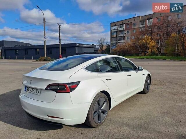 Білий Тесла Модель 3, об'ємом двигуна 0 л та пробігом 81 тис. км за 16500 $, фото 6 на Automoto.ua