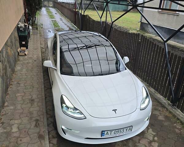 Белый Тесла Модель 3, объемом двигателя 0 л и пробегом 91 тыс. км за 17499 $, фото 7 на Automoto.ua