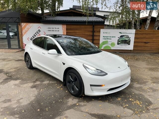 Белый Тесла Модель 3, объемом двигателя 0 л и пробегом 101 тыс. км за 14900 $, фото 1 на Automoto.ua