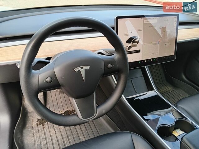 Белый Тесла Модель 3, объемом двигателя 0 л и пробегом 192 тыс. км за 17300 $, фото 23 на Automoto.ua