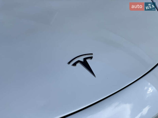 Тесла Модель 3 2020 у Івано-Франківську на Automoto.ua Білий Тесла Модель 3, об'ємом двигуна 0 л та пробігом 145 тис. км за 14850 $, фото 29 на Automoto.ua