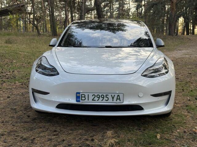 Білий Тесла Модель 3, об'ємом двигуна 0 л та пробігом 97 тис. км за 18063 $, фото 1 на Automoto.ua
