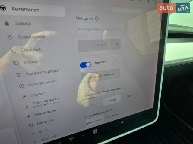 Белый Тесла Модель 3, объемом двигателя 0 л и пробегом 112 тыс. км за 16500 $, фото 19 на Automoto.ua