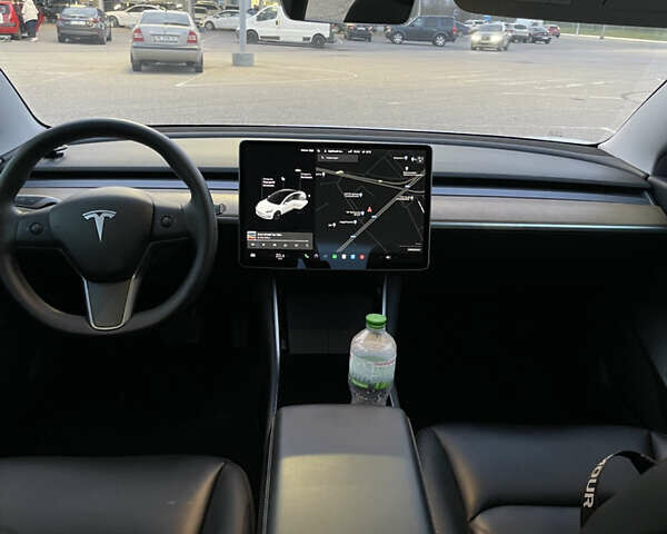 Белый Тесла Модель 3, объемом двигателя 0 л и пробегом 50 тыс. км за 20900 $, фото 10 на Automoto.ua