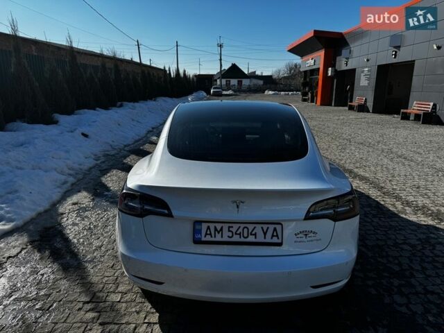 Белый Тесла Модель 3, объемом двигателя 0 л и пробегом 71 тыс. км за 17900 $, фото 6 на Automoto.ua