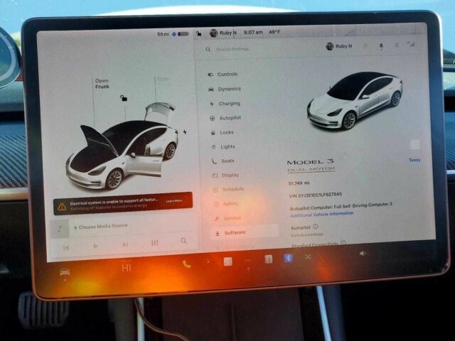 Белый Тесла Модель 3, объемом двигателя 0 л и пробегом 51 тыс. км за 4500 $, фото 8 на Automoto.ua