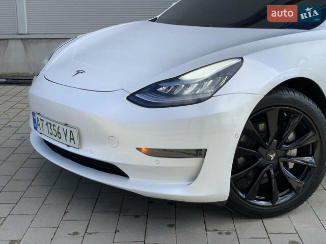 Тесла Модель 3 2020 у Івано-Франківську на Automoto.ua Білий Тесла Модель 3, об'ємом двигуна 0 л та пробігом 145 тис. км за 14850 $, фото 45 на Automoto.ua