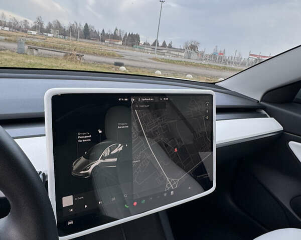 Білий Тесла Модель 3, об'ємом двигуна 0 л та пробігом 116 тис. км за 22000 $, фото 13 на Automoto.ua