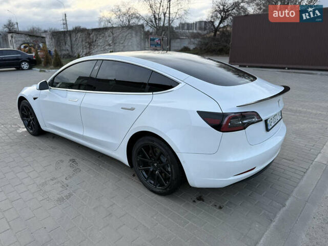 Білий Тесла Модель 3, об'ємом двигуна 0 л та пробігом 84 тис. км за 20500 $, фото 5 на Automoto.ua