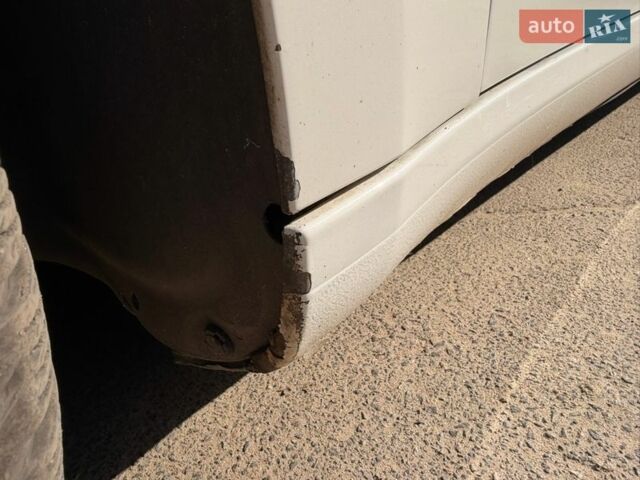 Белый Тесла Модель 3, объемом двигателя 0 л и пробегом 85 тыс. км за 16000 $, фото 18 на Automoto.ua