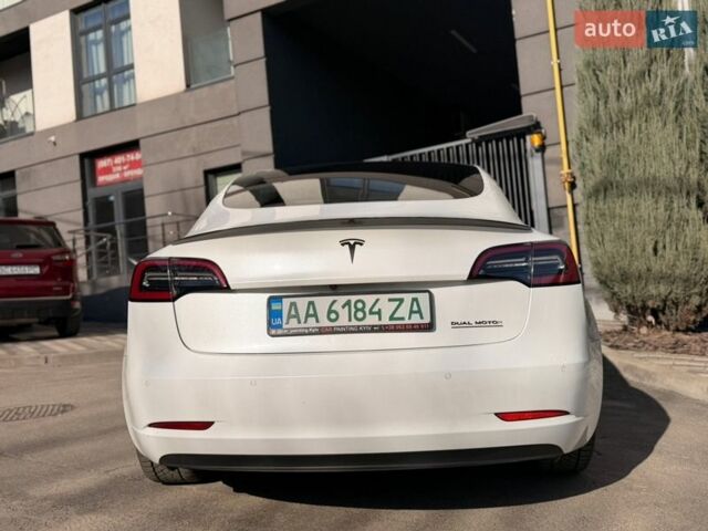 Белый Тесла Модель 3, объемом двигателя 0 л и пробегом 85 тыс. км за 16000 $, фото 9 на Automoto.ua