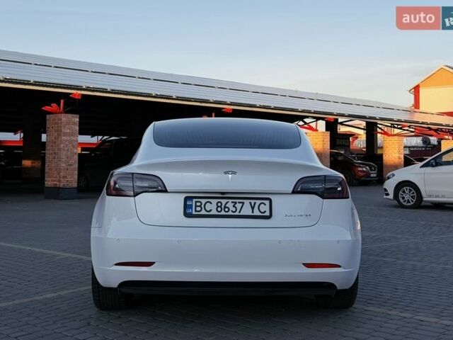 Білий Тесла Модель 3, об'ємом двигуна 0 л та пробігом 117 тис. км за 18800 $, фото 6 на Automoto.ua