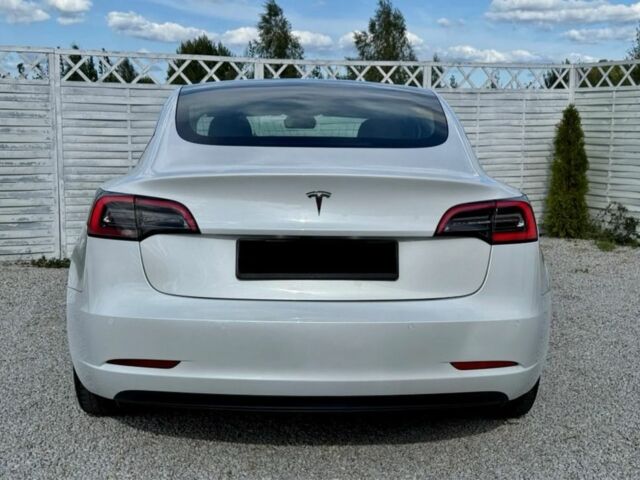 Білий Тесла Модель 3, об'ємом двигуна 0 л та пробігом 78 тис. км за 14700 $, фото 3 на Automoto.ua