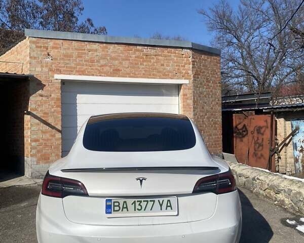 Білий Тесла Модель 3, об'ємом двигуна 0 л та пробігом 138 тис. км за 14999 $, фото 3 на Automoto.ua