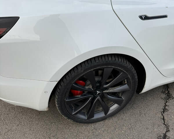 Білий Тесла Модель 3, об'ємом двигуна 0 л та пробігом 116 тис. км за 22000 $, фото 7 на Automoto.ua