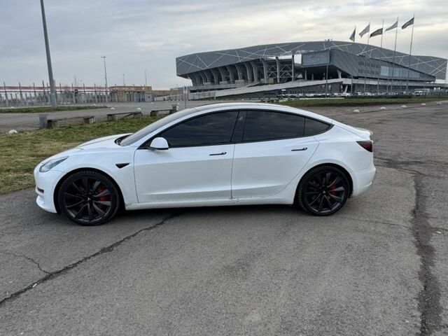 Білий Тесла Модель 3, об'ємом двигуна 0 л та пробігом 118 тис. км за 17500 $, фото 7 на Automoto.ua