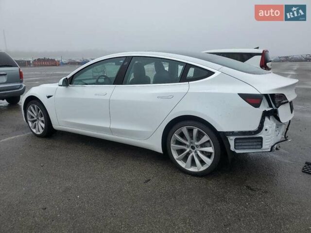 Тесла Модель 3 2020 в Львове на Automoto.ua Белый Тесла Модель 3, объемом двигателя 0 л и пробегом 70 тыс. км за 2700 $, фото 1 на Automoto.ua