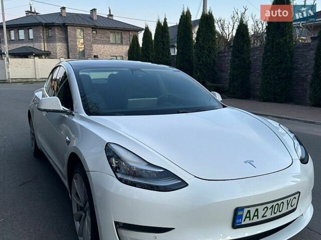 Белый Тесла Модель 3, объемом двигателя 0 л и пробегом 112 тыс. км за 15100 $, фото 3 на Automoto.ua