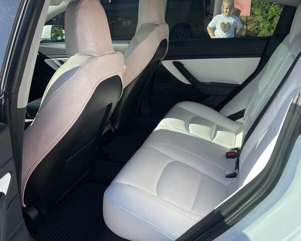 Білий Тесла Модель 3, об'ємом двигуна 0 л та пробігом 107 тис. км за 15500 $, фото 6 на Automoto.ua