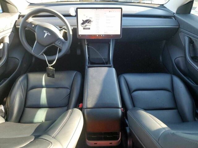 Белый Тесла Модель 3, объемом двигателя 0 л и пробегом 51 тыс. км за 4500 $, фото 7 на Automoto.ua