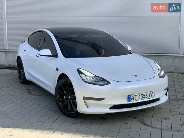 Тесла Модель 3 2020 у Івано-Франківську на Automoto.ua Білий Тесла Модель 3, об'ємом двигуна 0 л та пробігом 145 тис. км за 14850 $, фото 9 на Automoto.ua