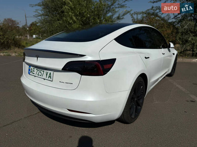 Білий Тесла Модель 3, об'ємом двигуна 0 л та пробігом 96 тис. км за 18800 $, фото 22 на Automoto.ua