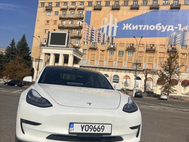 Білий Тесла Модель 3, об'ємом двигуна 0 л та пробігом 83 тис. км за 21000 $, фото 8 на Automoto.ua