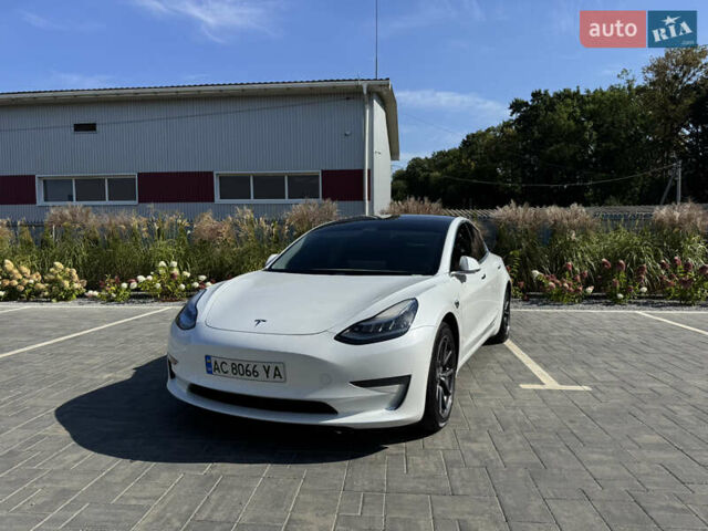 Білий Тесла Модель 3, об'ємом двигуна 0 л та пробігом 107 тис. км за 14900 $, фото 1 на Automoto.ua