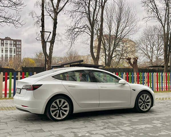 Білий Тесла Модель 3, об'ємом двигуна 0 л та пробігом 87 тис. км за 16500 $, фото 7 на Automoto.ua