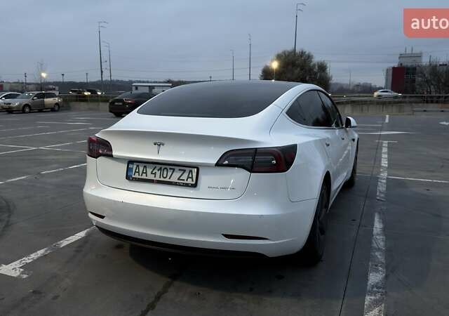 Білий Тесла Модель 3, об'ємом двигуна 0 л та пробігом 160 тис. км за 16000 $, фото 17 на Automoto.ua