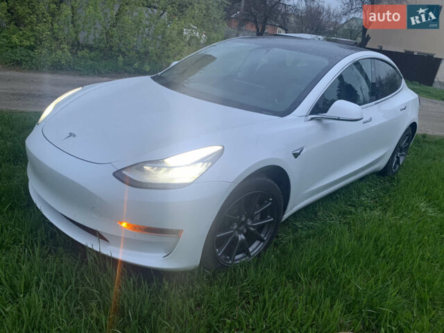 Белый Тесла Модель 3, объемом двигателя 0 л и пробегом 75 тыс. км за 19950 $, фото 17 на Automoto.ua