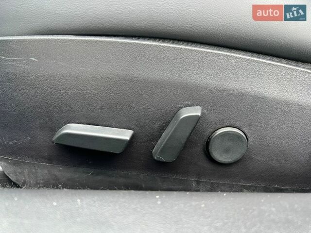 Белый Тесла Модель 3, объемом двигателя 0 л и пробегом 90 тыс. км за 18999 $, фото 30 на Automoto.ua